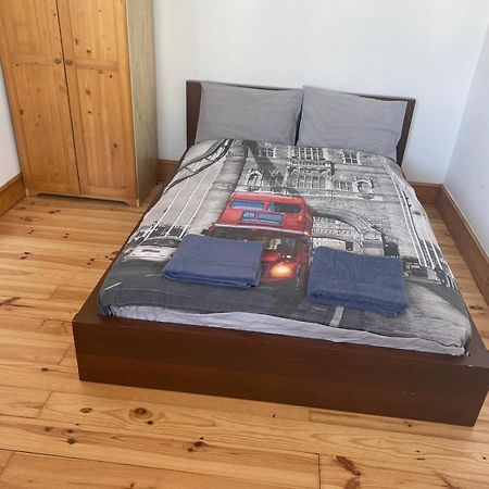 Lovely Rooms In West London Northolt  Екстер'єр фото